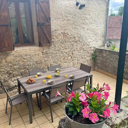 Casa vacanze Maison Coeur De St-cirq-lapopie Charme Jardin Clim *