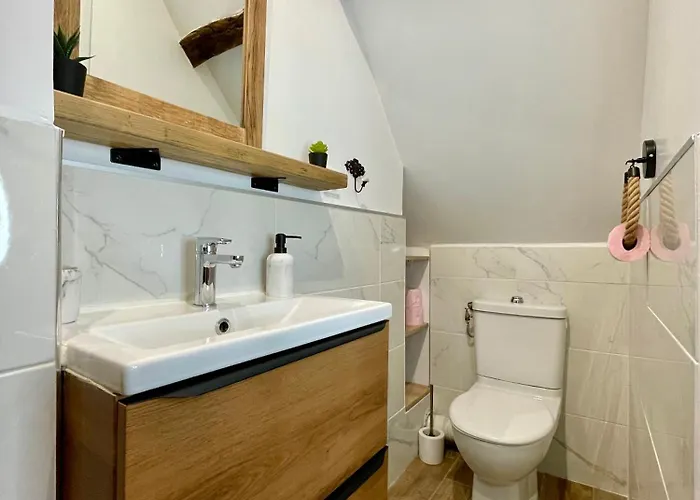 Holiday home Maison Coeur De St-cirq-lapopie Charme Jardin Clim *